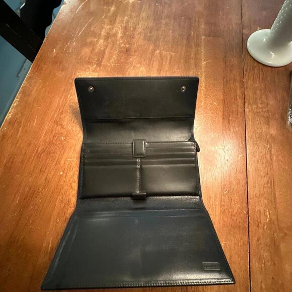 Vintage Coach Black Bifold Wallet - Picture 4 of 6